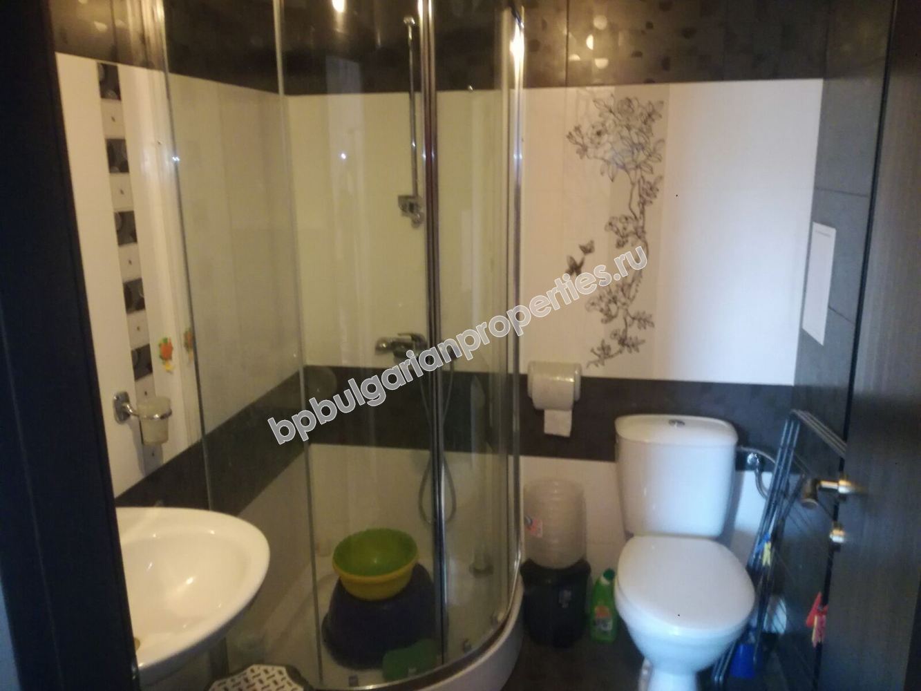 Мебелиран двустаен апартамент близо до плажа за продаване в курорта Свети Влас