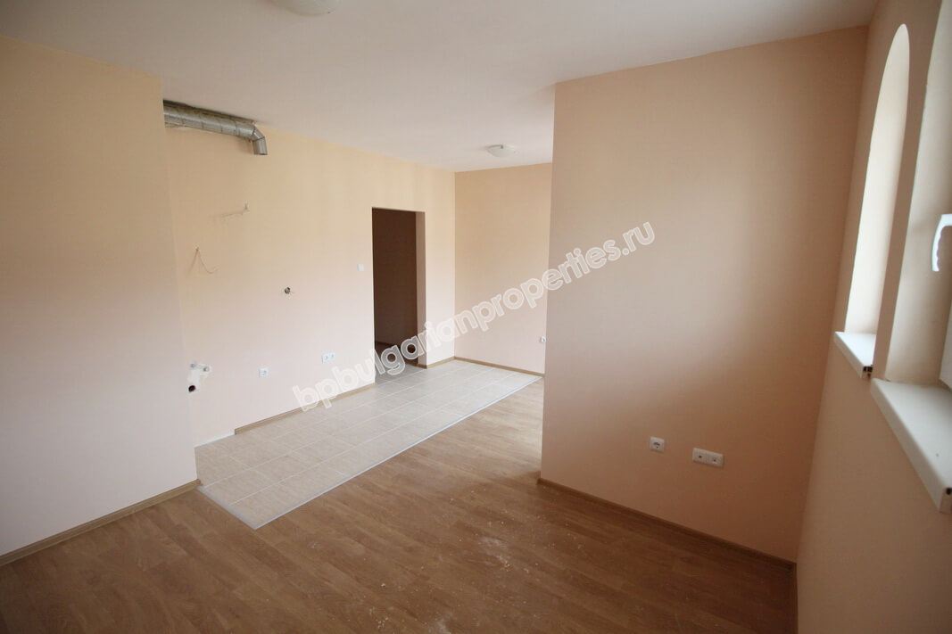 Ново голямо студио близо до плажа за продажба в Слънчев Бряг