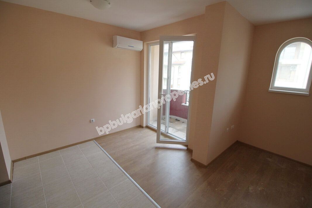 Ново голямо студио близо до плажа за продажба в Слънчев Бряг