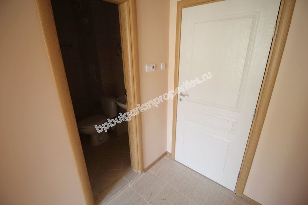 Ново голямо студио близо до плажа за продажба в Слънчев Бряг