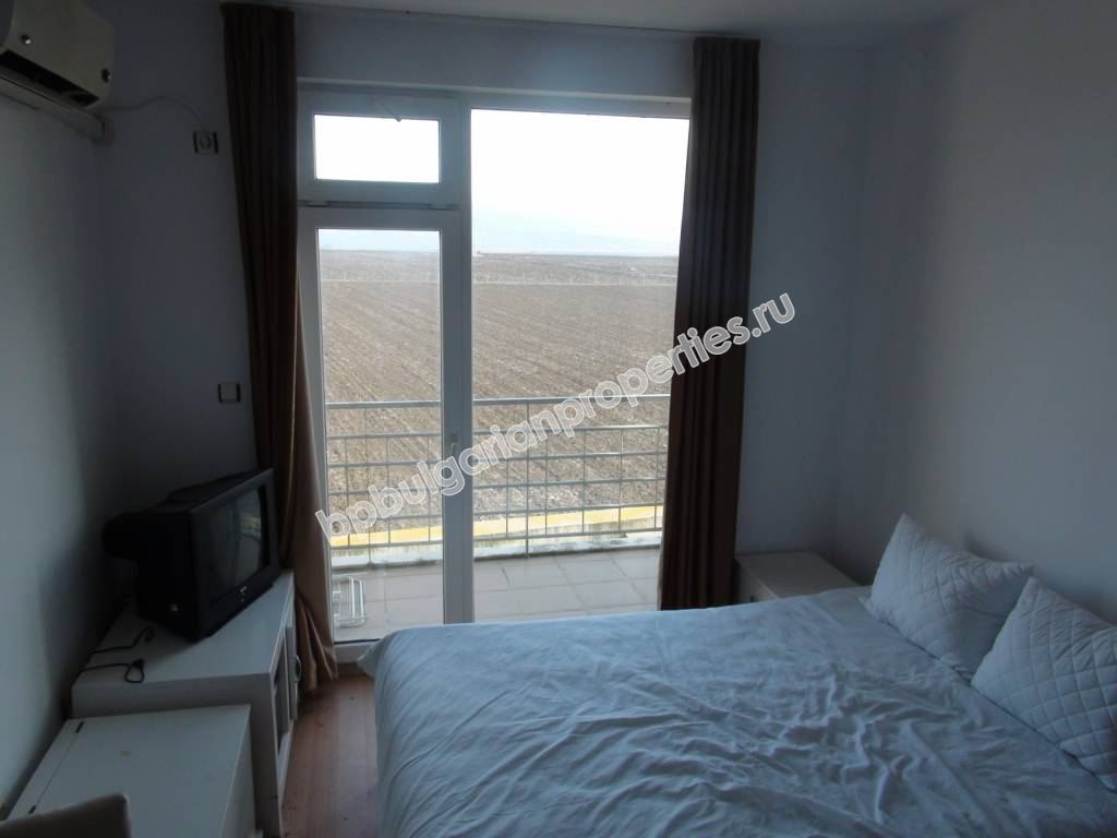 Евтино мебелирано студио за продажба в комплекс в Слънчев Бряг