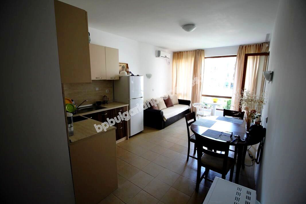 Едноспален мебелиран апартамент близо до плажа в курорта Слънчев Бряг
