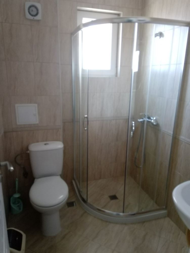 Двустаен апартамент за нощувки в комплекс Риф-3, Равда Двустаен апартамент за нощувки в комплекс Риф-3, Равда