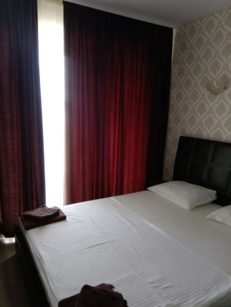 Двустаен апартамент за нощувки в комплекс Риф-3, Равда Двустаен апартамент за нощувки в комплекс Риф-3, Равда