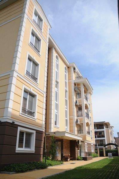 Двустаен апартамент за нощувки в комплекс с басейн в Равда Двустаен апартамент за нощувки в комплекс с басейн в Равда