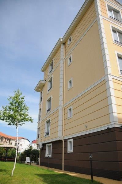 Двустаен апартамент за нощувки в комплекс с басейн в Равда Двустаен апартамент за нощувки в комплекс с басейн в Равда