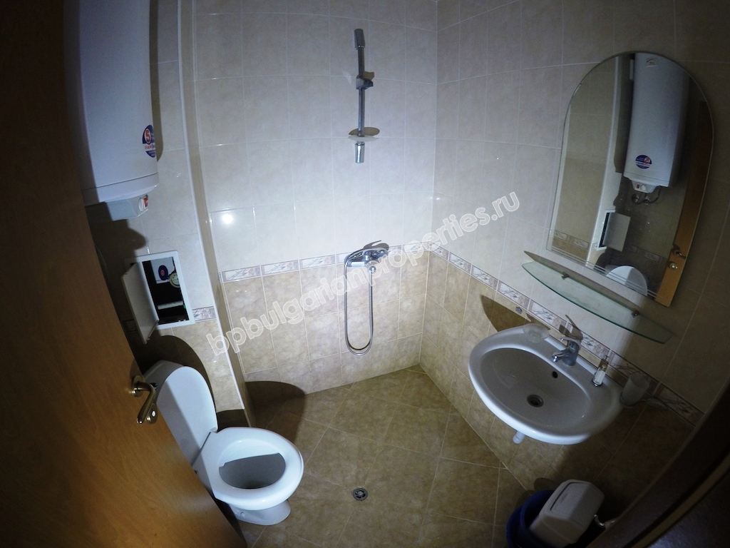 Евтин двустаен мебелиран апартамент за продажба в курорта Слънчев Бряг