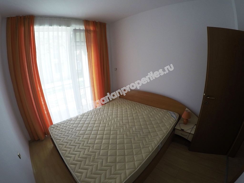 Евтин двустаен мебелиран апартамент за продажба в курорта Слънчев Бряг