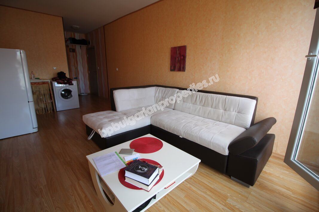 Мебелирано студио икономичен клас за продажба в курорта Слънчев Бряг