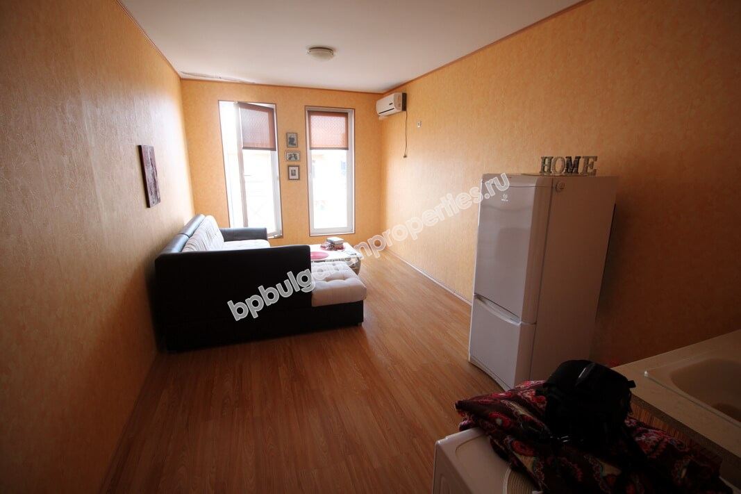 Мебелирано студио икономичен клас за продажба в курорта Слънчев Бряг