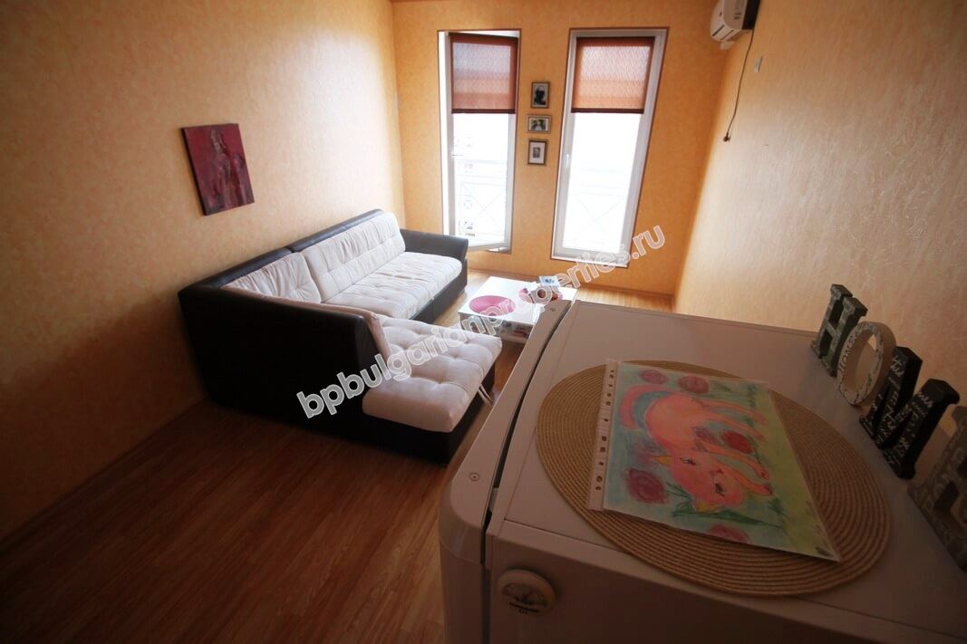 Мебелирано студио икономичен клас за продажба в курорта Слънчев Бряг