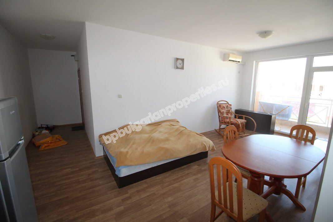 Едноспален мебелиран апартамент за продажба в курорта Слънчев Бряг