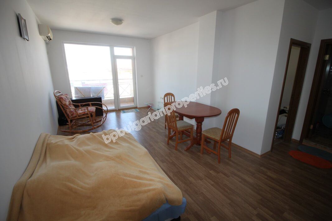 Едноспален мебелиран апартамент за продажба в курорта Слънчев Бряг