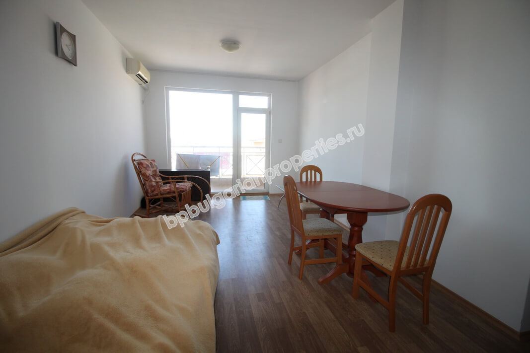 Едноспален мебелиран апартамент за продажба в курорта Слънчев Бряг