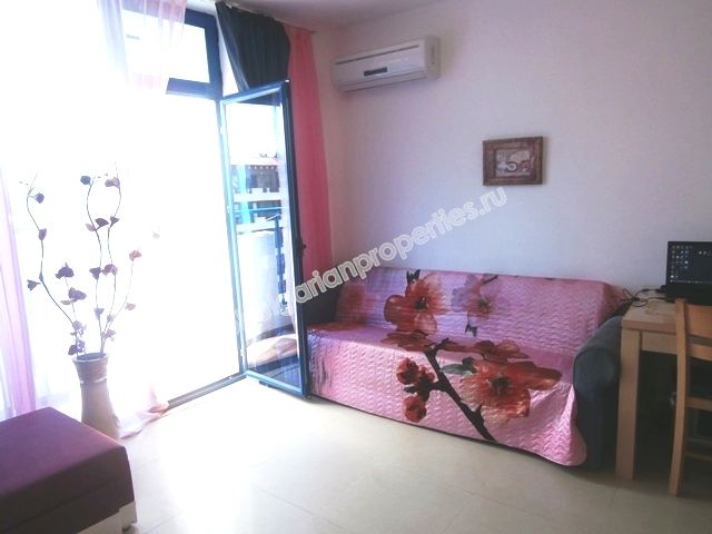 Евтино мебелирано студио за продажба в курорта Слънчев Бряг