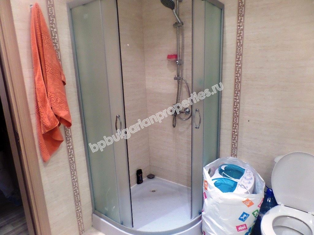 Едноспален мебелиран апартамент за продажба в елитен комплекс в курорта Слънчев Бряг