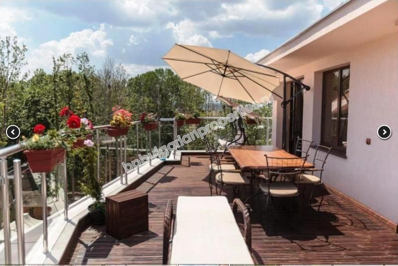 Едноспален мебелиран апартамент за продажба в елитен комплекс в курорта Слънчев Бряг