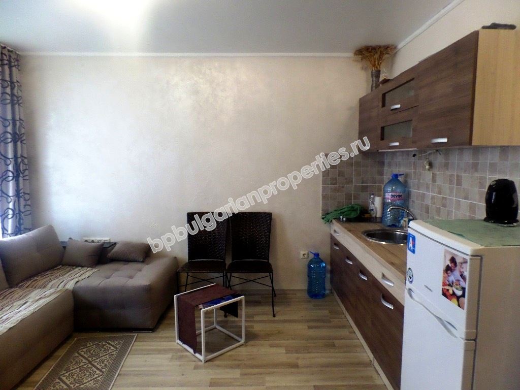 Едноспален мебелиран апартамент за продажба в елитен комплекс в курорта Слънчев Бряг