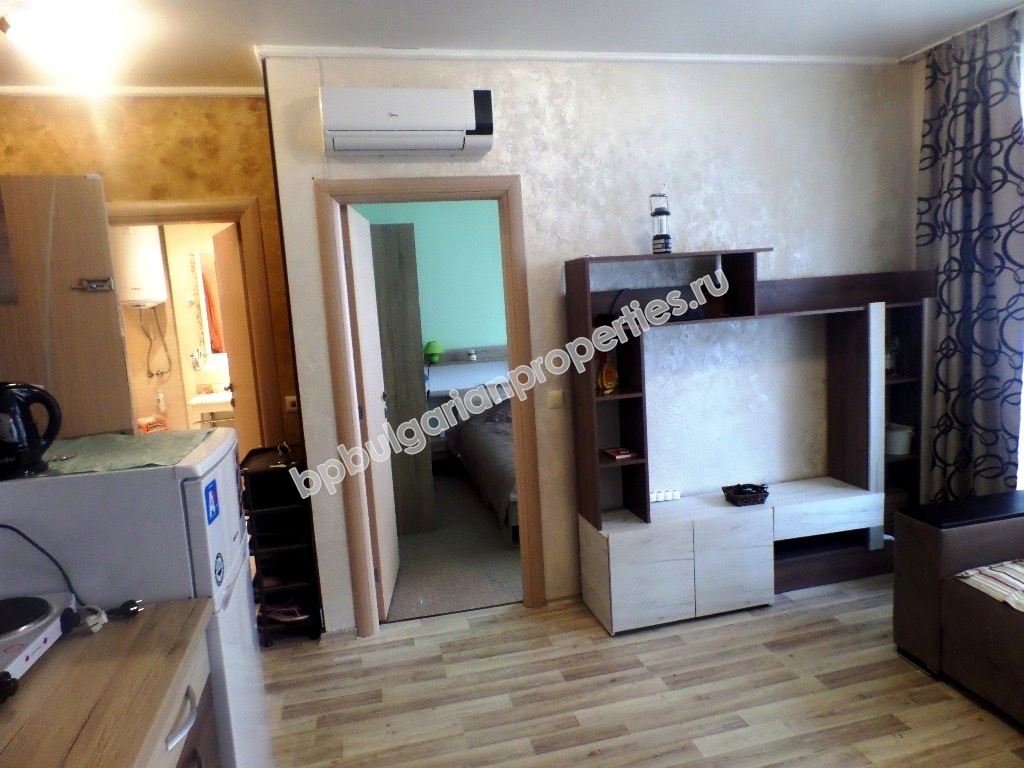 Едноспален мебелиран апартамент за продажба в елитен комплекс в курорта Слънчев Бряг