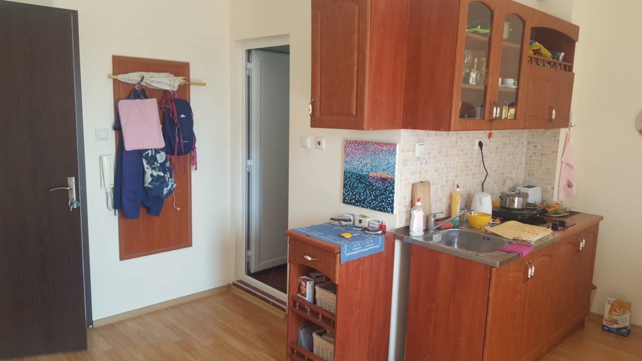 Изгодно обзаведено студио в новия район  на Несебър