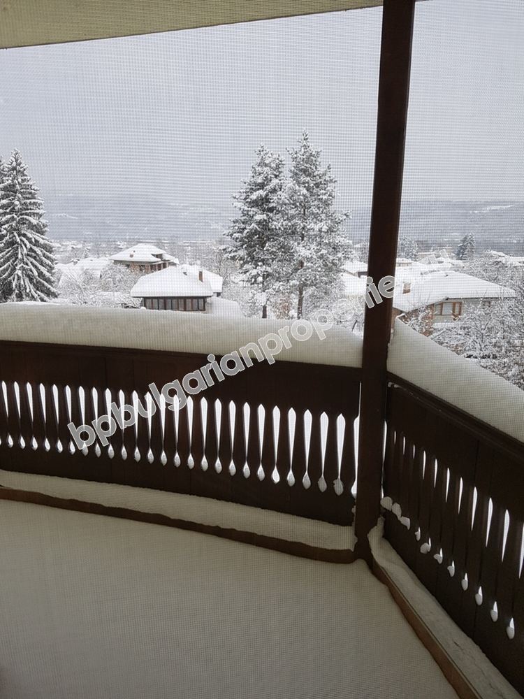 Действаща къща за гости/хотел за продажба в село в Троянския балкан