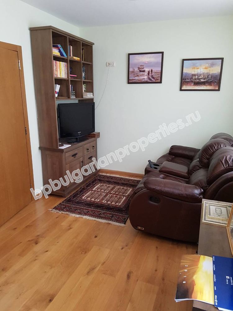 Действаща къща за гости/хотел за продажба в село в Троянския балкан