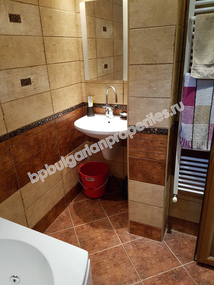 Действаща къща за гости/хотел за продажба в село в Троянския балкан