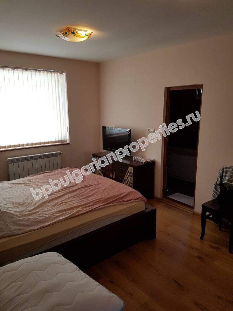 Действаща къща за гости/хотел за продажба в село в Троянския балкан