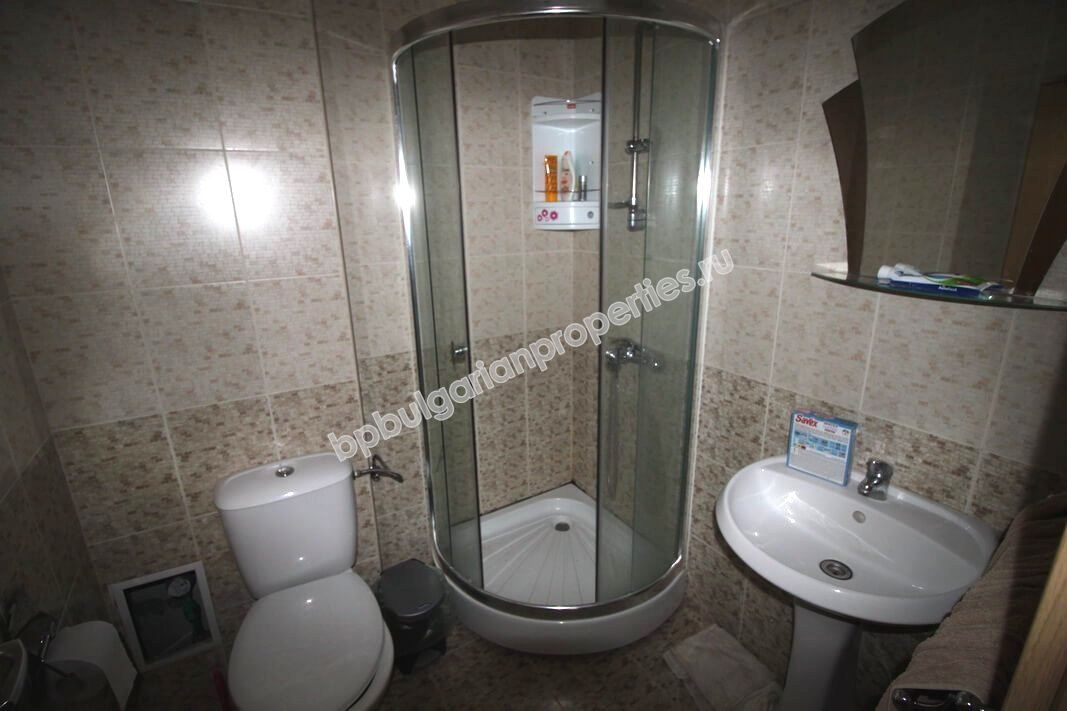 Мебелиран двустаен апартамент близо до плажа за продажба в курорта Слънчев Бряг