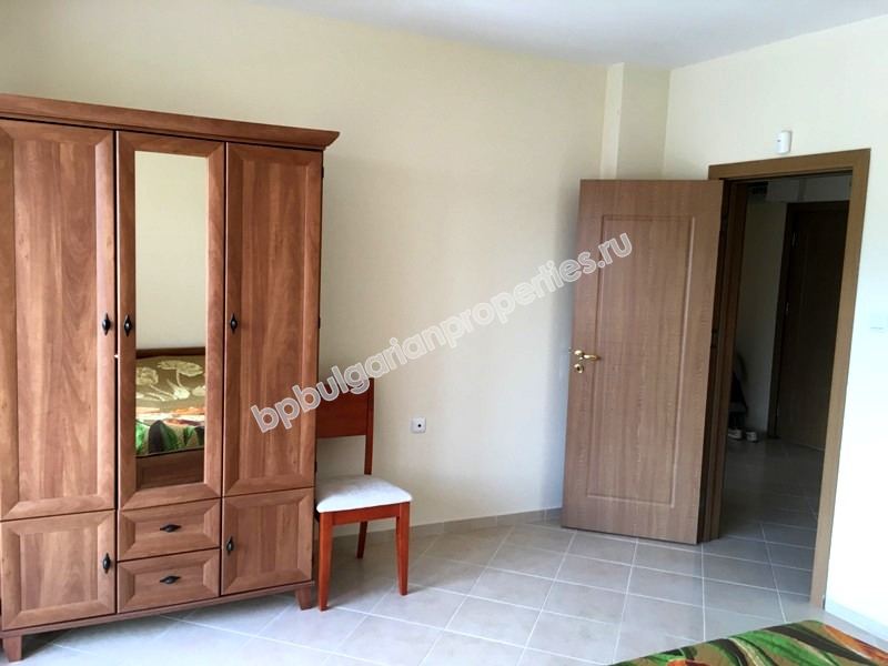 Едноспален мебелиран апартамент близо до плажа за продажба в курорта Свети Влас