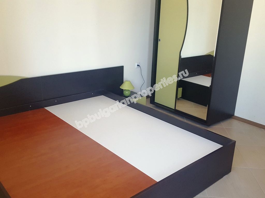 Просторен едноспален мебелиран апартамент за продажба в Слънчев Бряг
