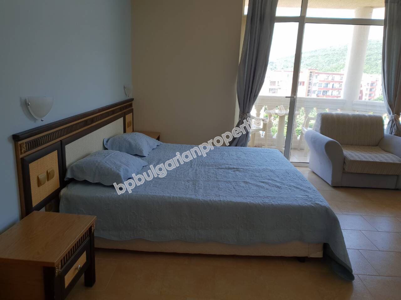 Апартамент в комплекс-лукс на първа линия в Елените