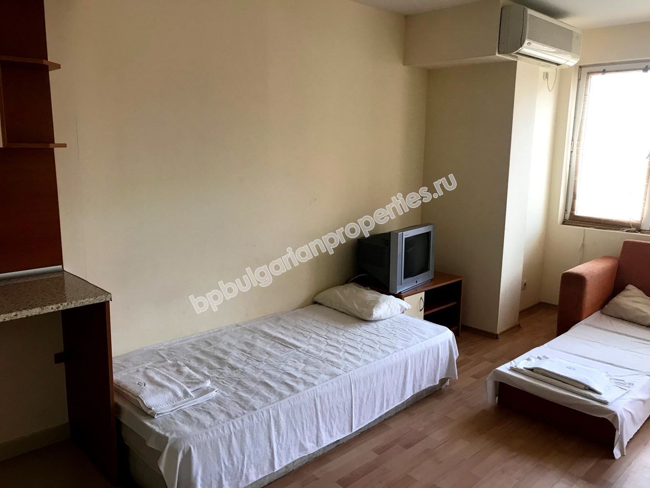 Мебелиран двустаен апартамент за продажба в курорта Слънчев Бряг