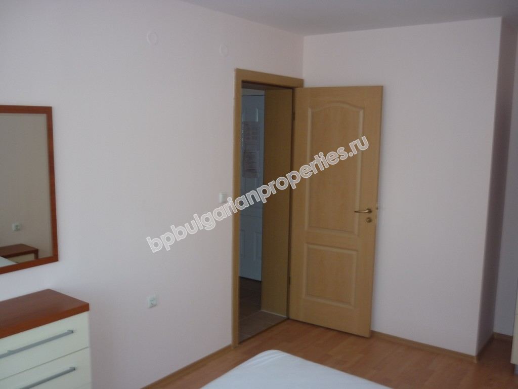 Мебелиран едноспален апартамент за продажба близо до плажа в курорта Слънчев Бряг