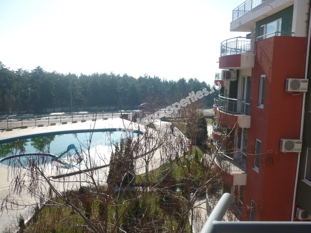 Мебелиран едноспален апартамент за продажба близо до плажа в курорта Слънчев Бряг