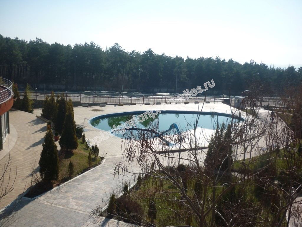 Мебелиран едноспален апартамент за продажба близо до плажа в курорта Слънчев Бряг