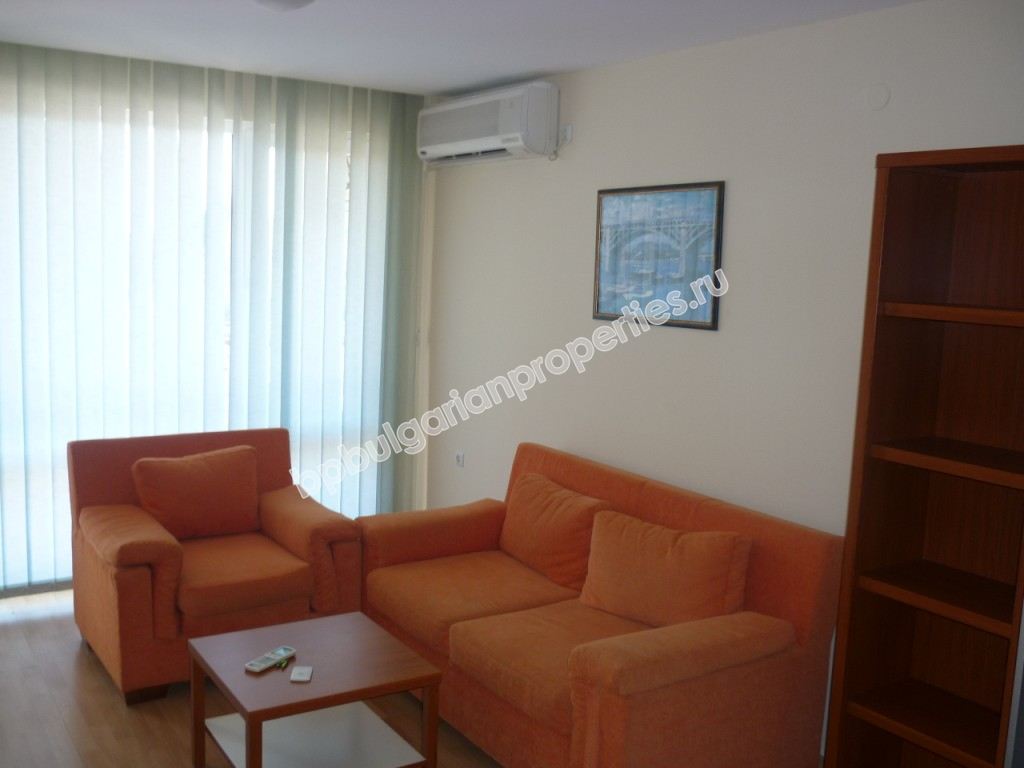 Мебелиран едноспален апартамент за продажба близо до плажа в курорта Слънчев Бряг