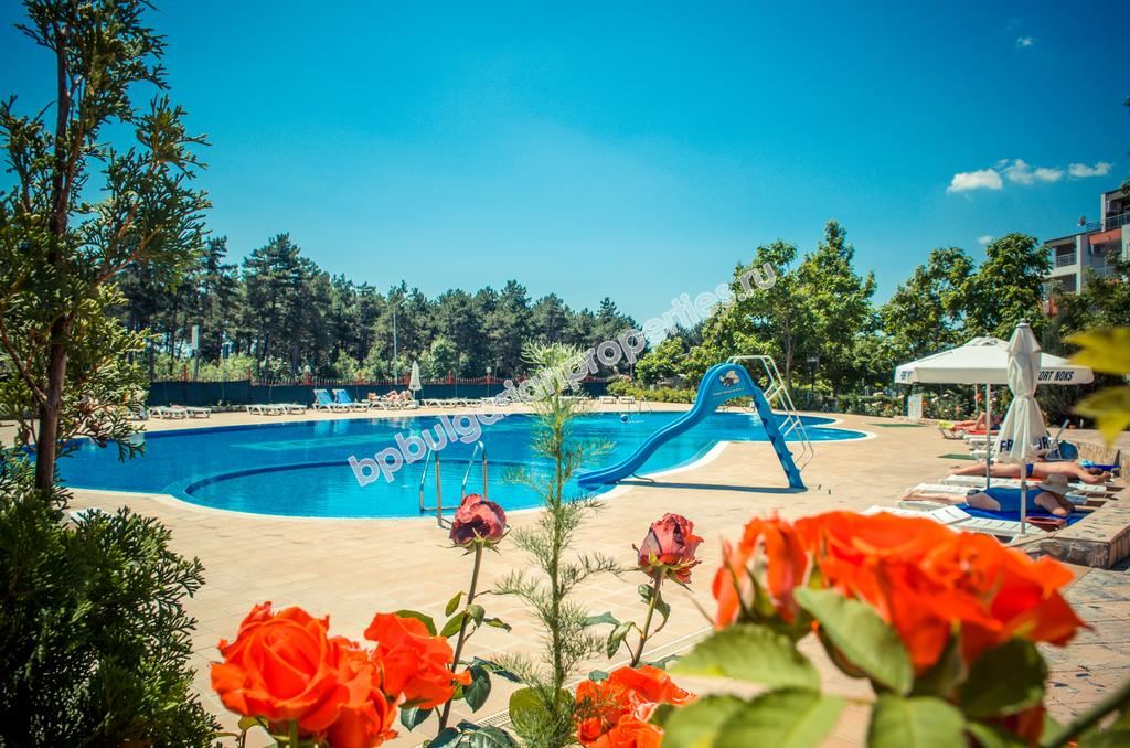 Мебелиран едноспален апартамент за продажба близо до плажа в курорта Слънчев Бряг