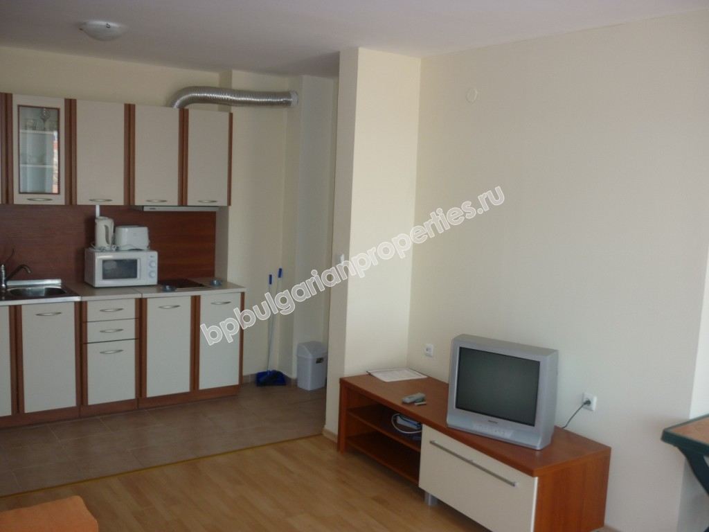 Мебелиран едноспален апартамент за продажба близо до плажа в курорта Слънчев Бряг