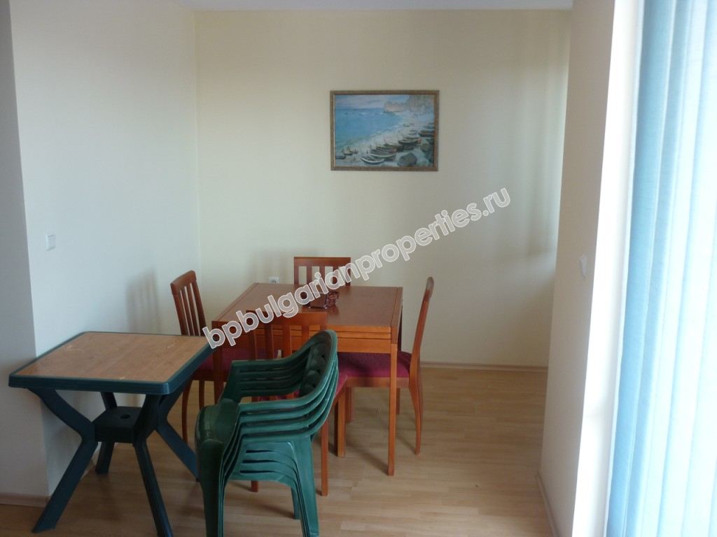 Мебелиран едноспален апартамент за продажба близо до плажа в курорта Слънчев Бряг
