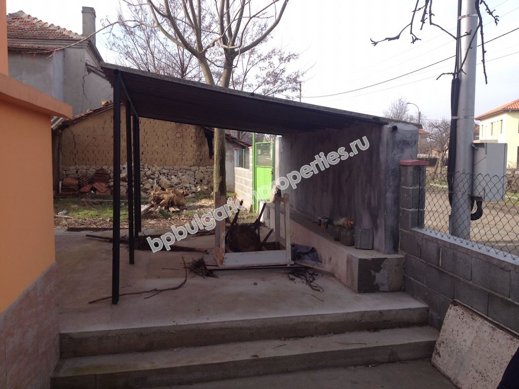 Напълно реновирана къща за продажба в село близо до Слънчев бряг и морето