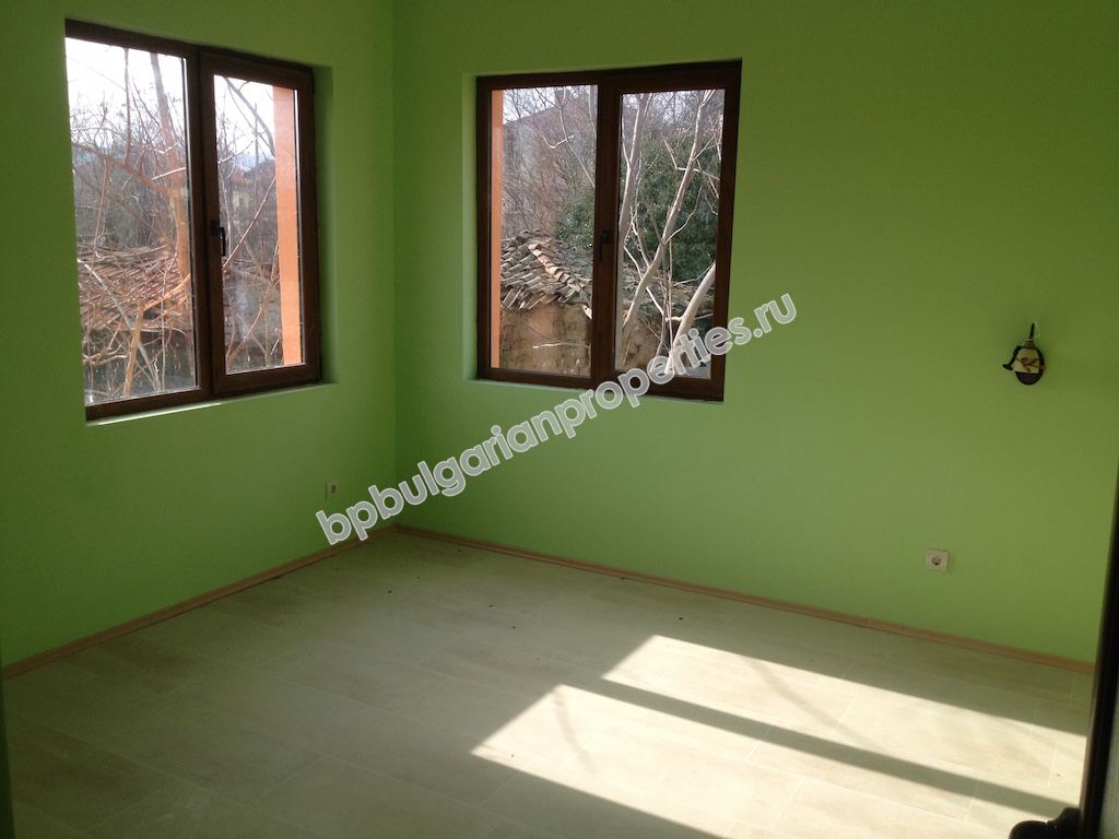 Напълно реновирана къща за продажба в село близо до Слънчев бряг и морето