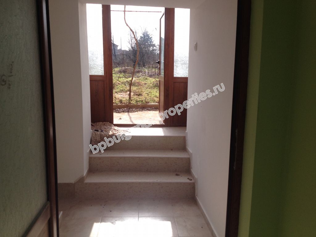 Напълно реновирана къща за продажба в село близо до Слънчев бряг и морето