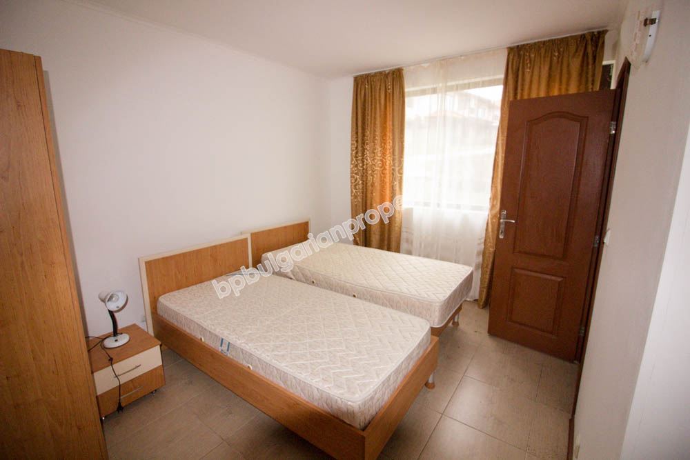 Апартамент с две спални за продажба близо до морето в Кошарица