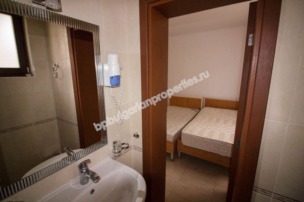 Апартамент с две спални за продажба близо до морето в Кошарица