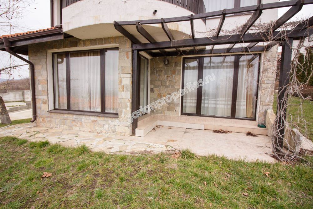 Апартамент с две спални за продажба близо до морето в Кошарица