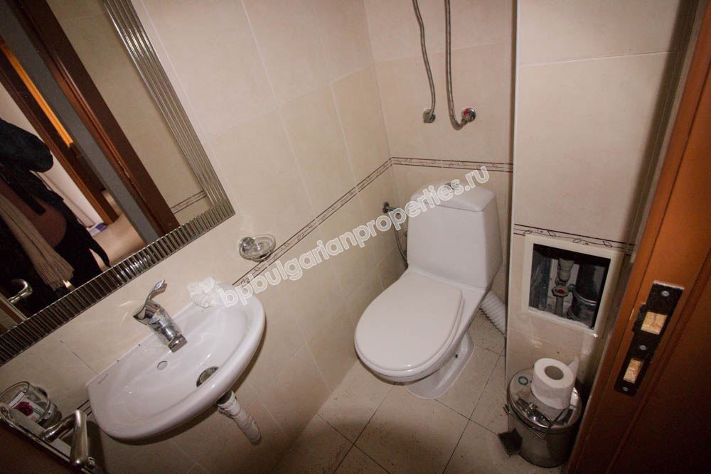 Апартамент с две спални за продажба близо до морето в Кошарица