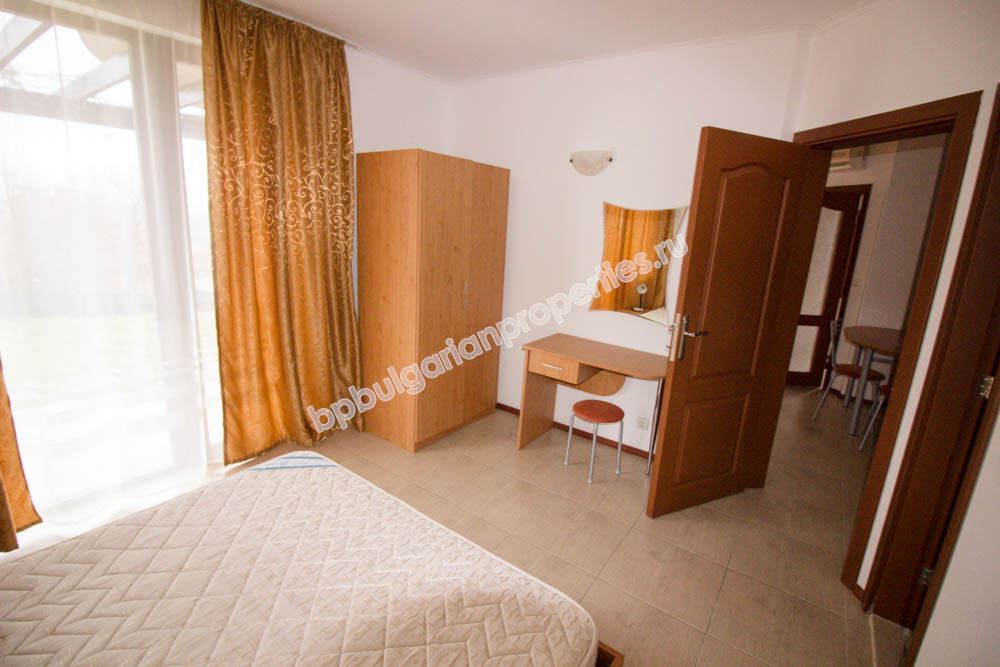 Апартамент с две спални за продажба близо до морето в Кошарица