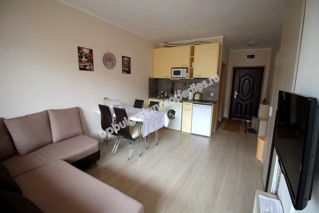 Мебелирано студио близо до плажа за продажба в курорта Слънчев Бряг