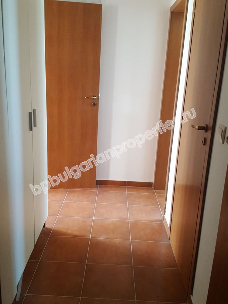 Мебелиран двуспален апартамент с гледка море за продажба близо до курорта Слънчев Бряг